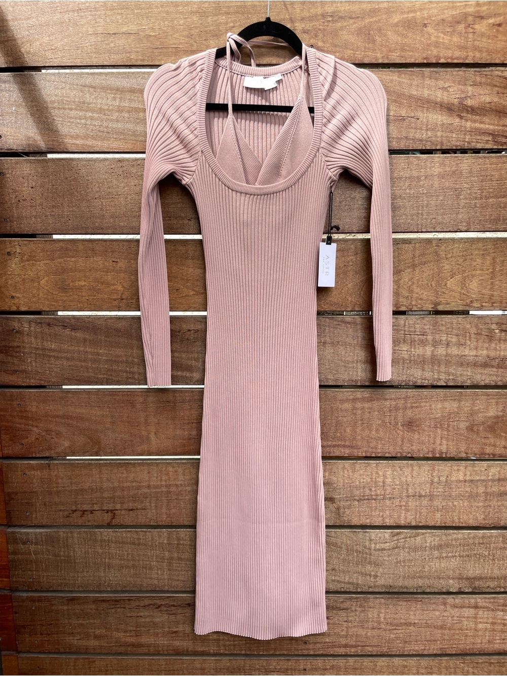 Long Sleeve Halter V-Neck Ribbed Knit Midi Dress